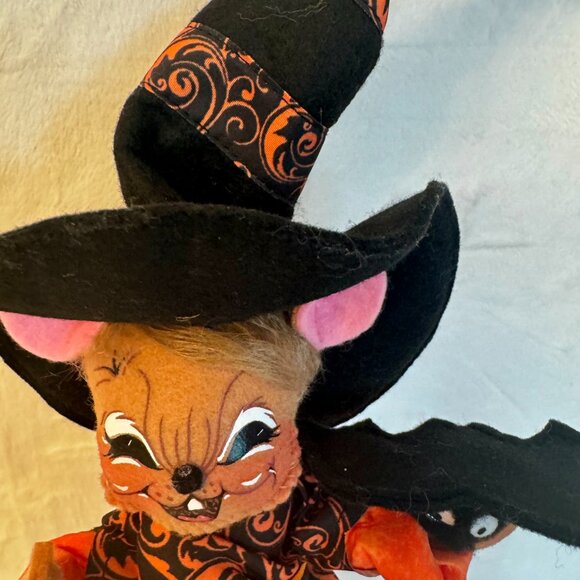 Annalee Mouse Doll 6" Halloween 2017 Swirl Witch with Bat - Picture 5 of 11